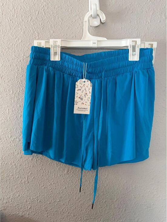 Pants - NWT Automet blue flowy shorts with spandex built in size M